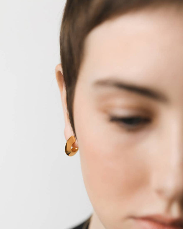 Round Peak Earrings Gold