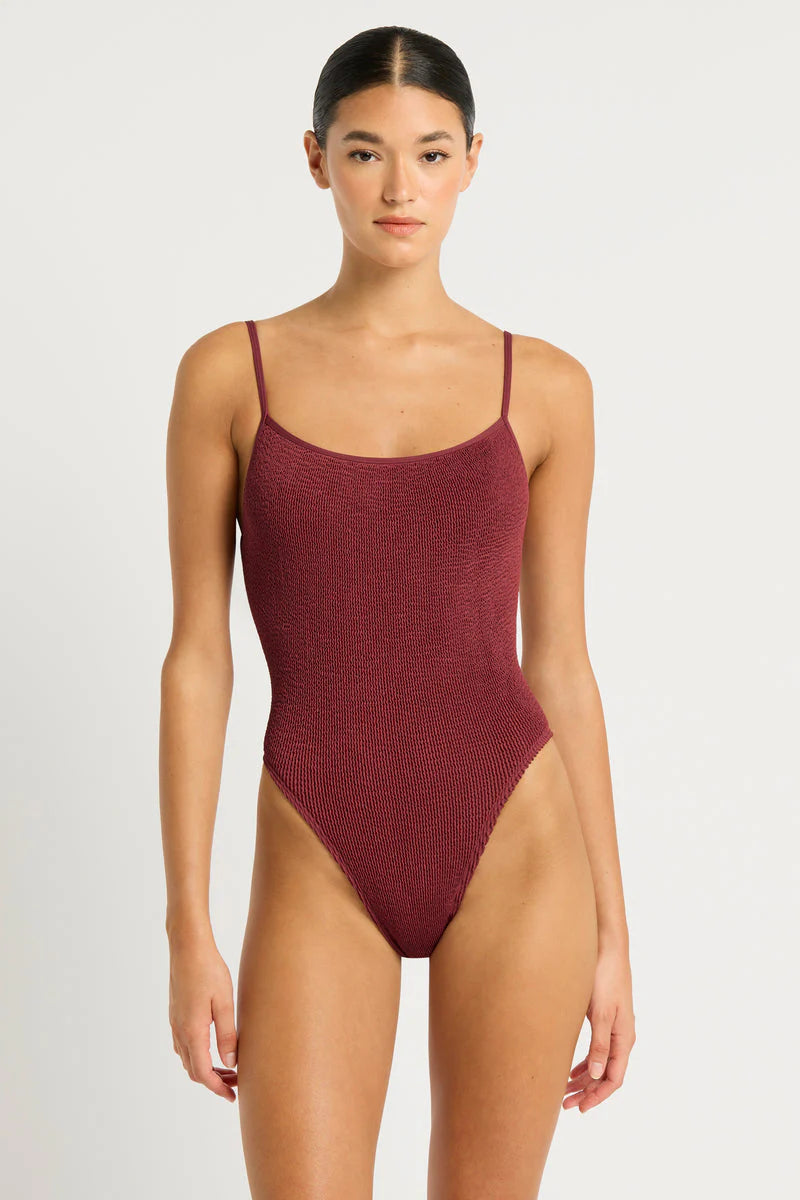 bond-eye low palace one piece carmine recycled eco crinkle one size 