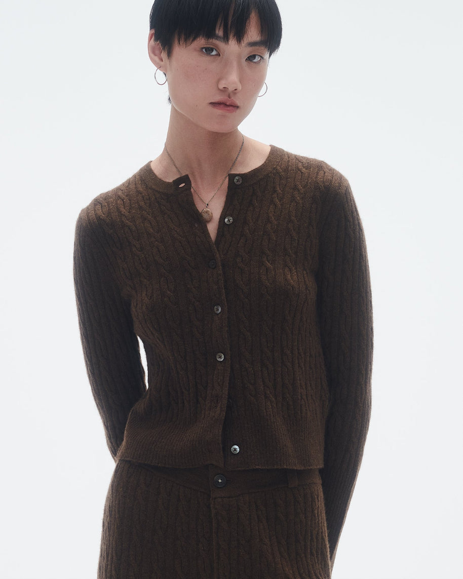 Jane Cable Cardigan Guest in Residence Gigi Hadid. Guest in Residence Cardigan Brown. Jane Cable Cardigan 