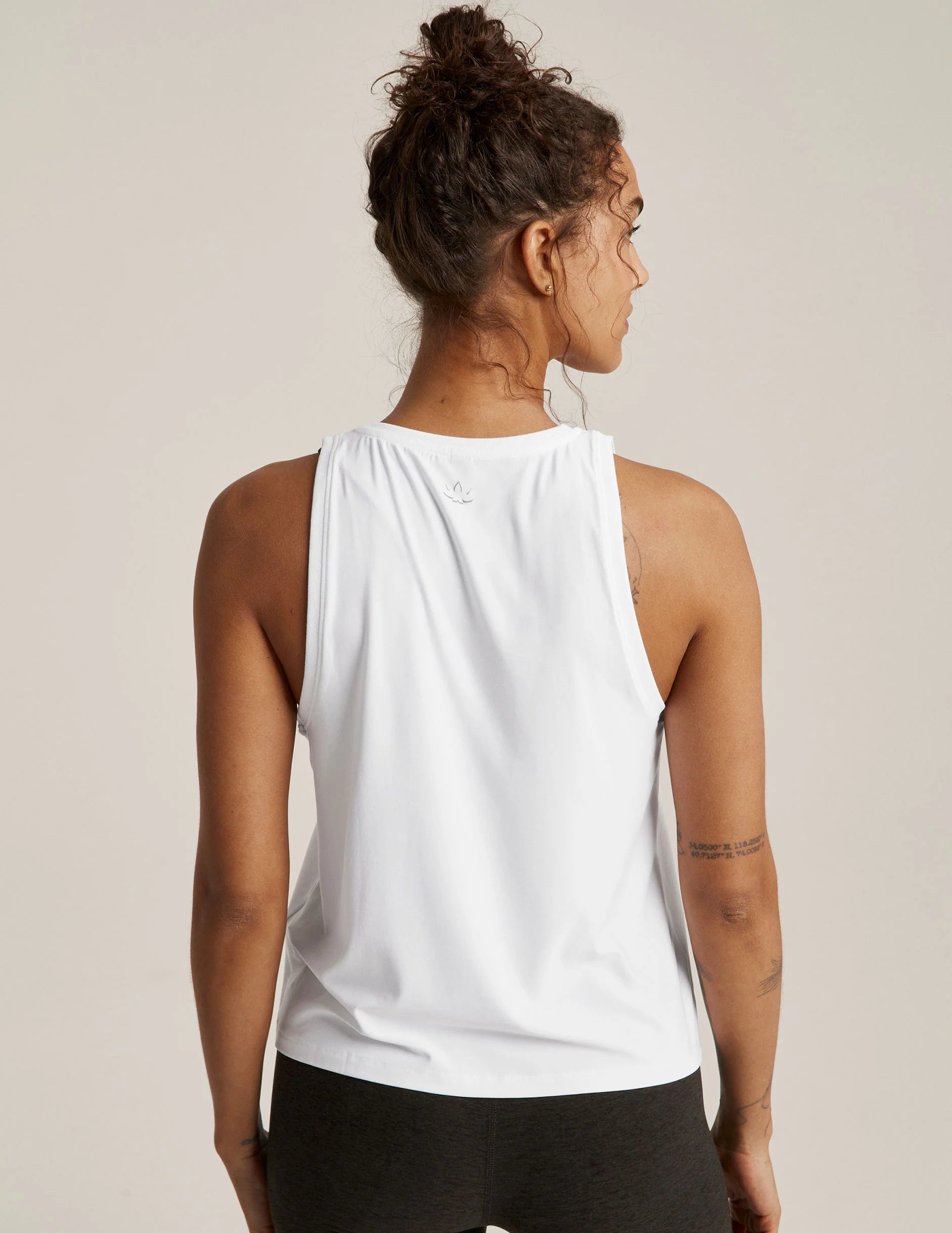 Beyond Yoga Featherweight Rebalance Tank in White, White work out loose fit tank, white muscle Womens workout tank 