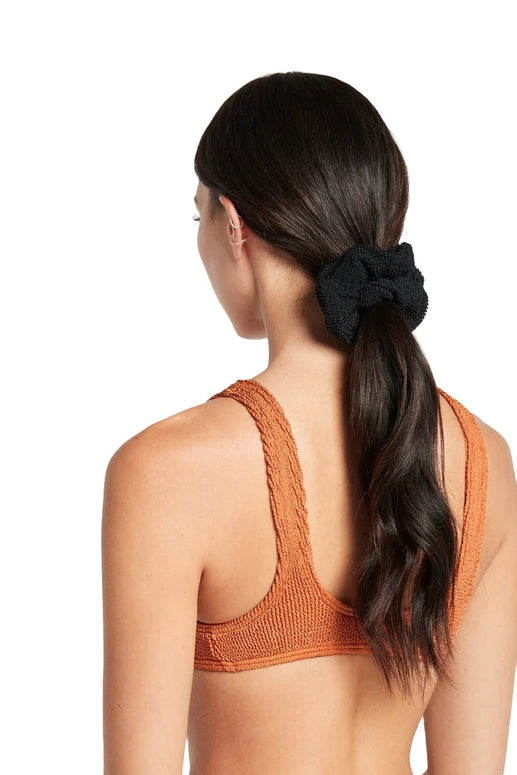 Bond - eye scrunchie 